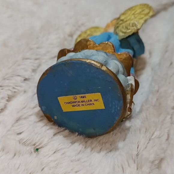 1995 Chadwick Miller December angel figurine. Collectable angel - Picture 4 of 8